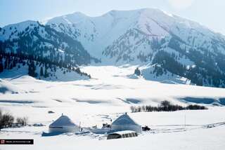 Хостелы Jyrgalan Tyup Yurt Lodge - Ski Yurt Dzhergalan-0