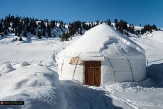 Хостелы Jyrgalan Tyup Yurt Lodge - Ski Yurt Dzhergalan-6